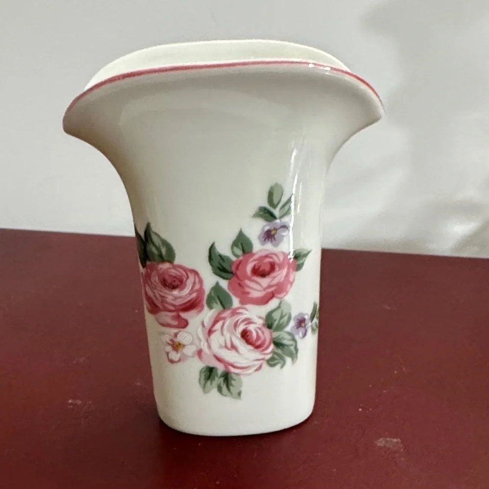 Vintage antique Victorian pastel mini rose bud vase- made in Japan